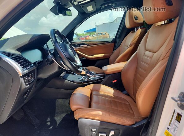 5UXTY3C03M9G03806 2021 BMW X3 White Вид салону спереду