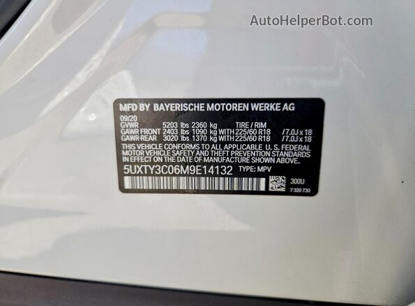 5UXTY3C06M9E14132 2021 BMW X3 White ძრავის განყოფილების ხედი