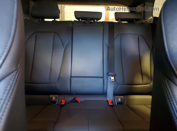 5UXTY5C08LLT33093 2020 BMW X3 Gray უკანა სავარძლების ხედი