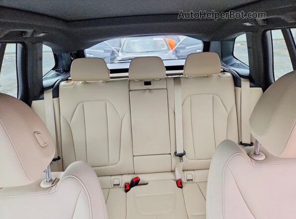 5UXTY5C0XM9F37430 2021 BMW X3 Blue Հետևի նստատեղերի տեսք