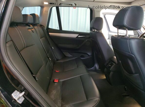 5UXWX7C31H0W39275 2017 BMW X3 Black Vista interior trasera