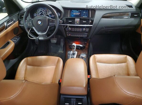 5UXWX7C54H0S18748 2017 BMW X3 Белый Вид панели приборов