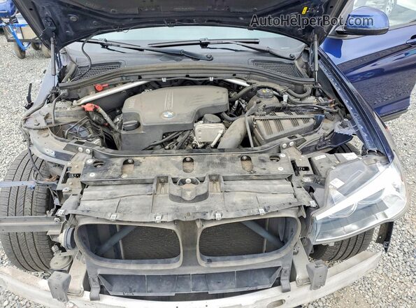 5UXWX9C32H0T22519 2017 BMW X3 Blue Vista del compartimento del motor