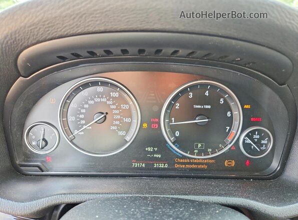 5UXWX9C37H0W79050 2017 BMW X3 Black ხელსაწყოთა პანელის ხედი