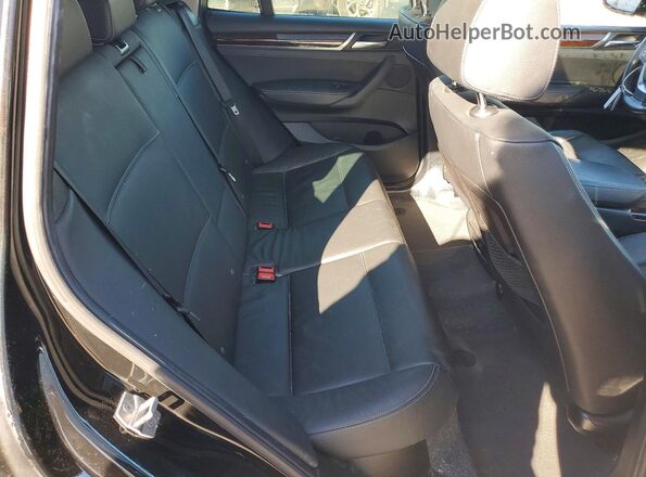 5UXWX9C38H0T22895 2017 BMW X3 Черный Вид задней части салона