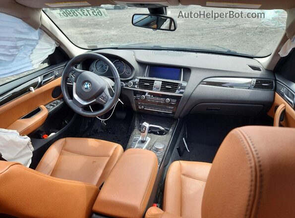 5UXWX9C39H0W72004 2017 BMW X3 Black Vista del salpicadero