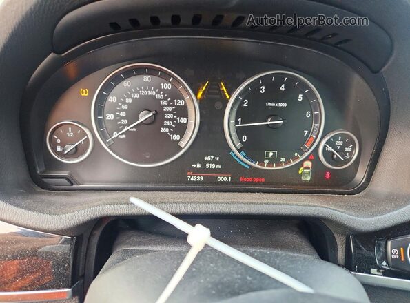 5UXWX9C50H0T10421 2017 BMW X3 Black Vista del cuadro de instrumentos