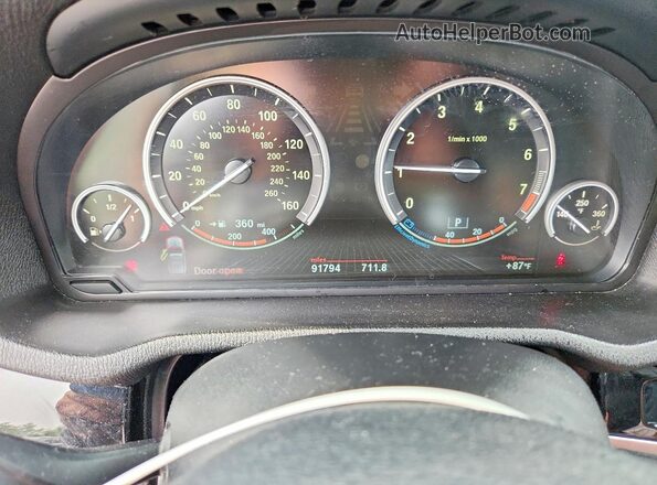 5UXWX9C57G0D70228 2016 BMW X3 White Instrument cluster view