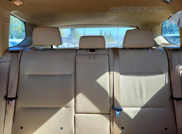 5UXWZ7C30H0V88751 2017 BMW X3 White Widok tylnych siedzeń