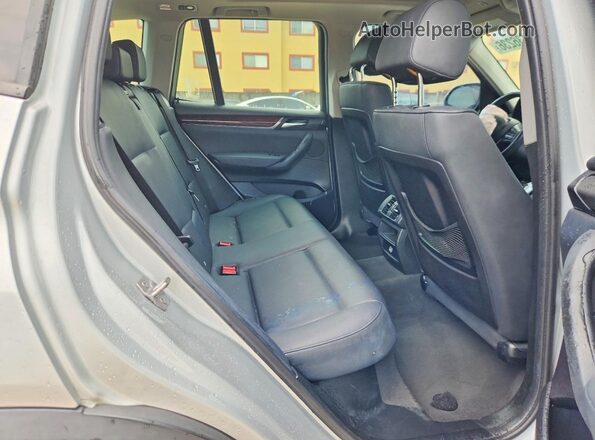 5UXWZ7C53G0R33335 2016 BMW X3 Silver Հետևի նստատեղերի տեսք