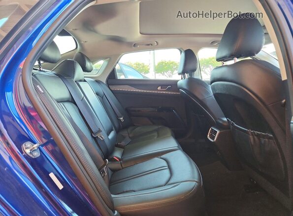 5XXG34J27PG213422 2023 KIA K5 Blue უკანა სავარძლების ხედი
