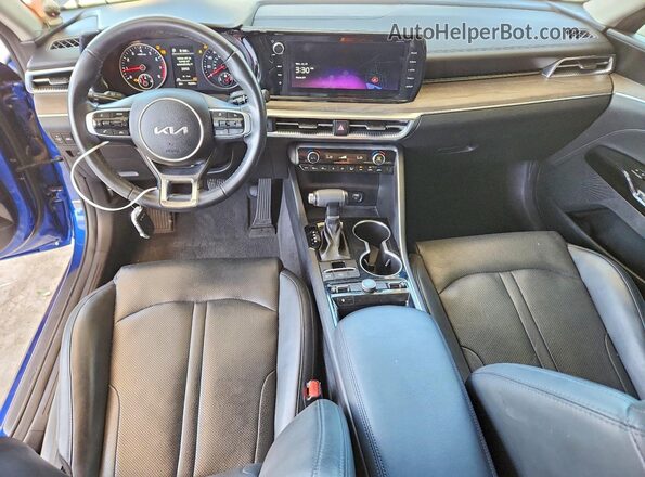 5XXG34J27PG213422 2023 KIA K5 Blue წინა პანელის ხედი