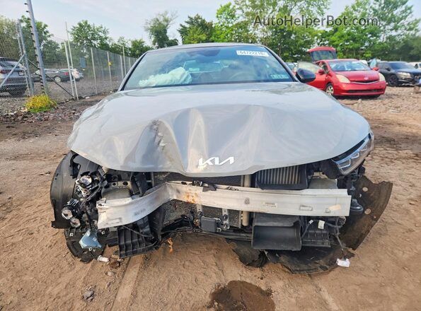 5XXG64J2XNG083933 2022 KIA K5 Gray Front view