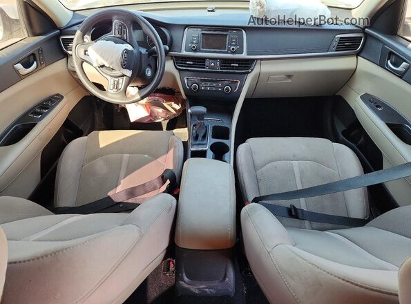 5XXGT4L31HG149112 2017 KIA OPTIMA Белый Вид панели приборов