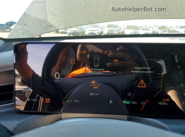 5XYADFS51TG007669 2026 KIA EV9 Black Instrument cluster view