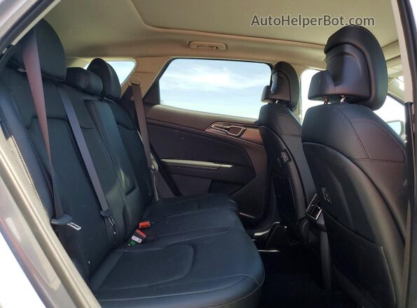 5XYK33DF1SG302250 2025 KIA SPORTAGE Gray უკანა სალონის ხედი