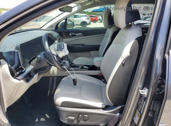 5XYK33DF9RG138904 2024 KIA SPORTAGE Gray Widok wnętrza z przodu