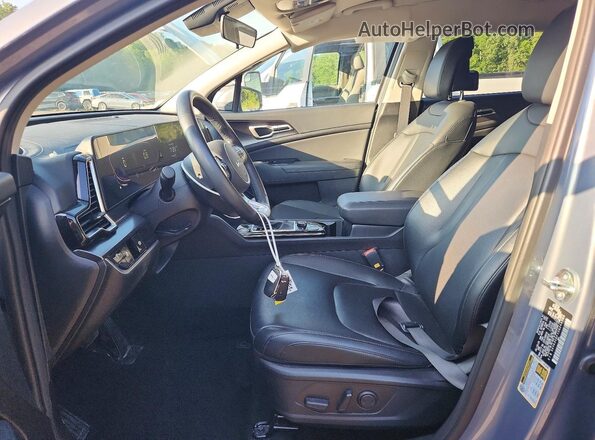 5XYK3CDF1SG246780 2025 KIA SPORTAGE Серый Вид салона спереди