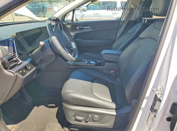 5XYK3CDF4RG192692 2024 KIA SPORTAGE White Front interior view
