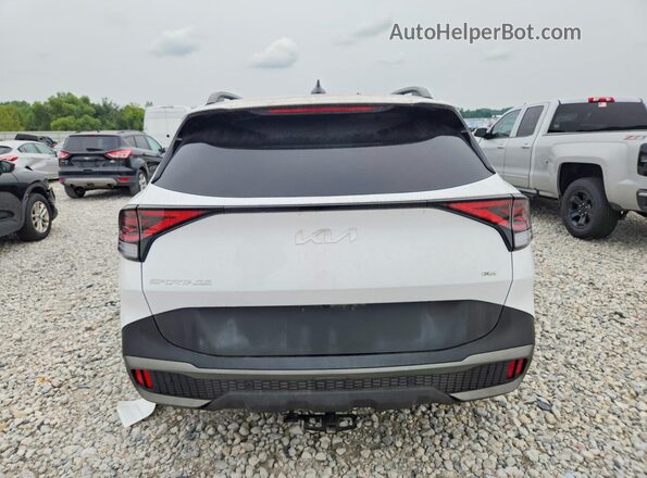 5XYK7CAF4PG064233 2023 KIA SPORTAGE White Вид ззаду