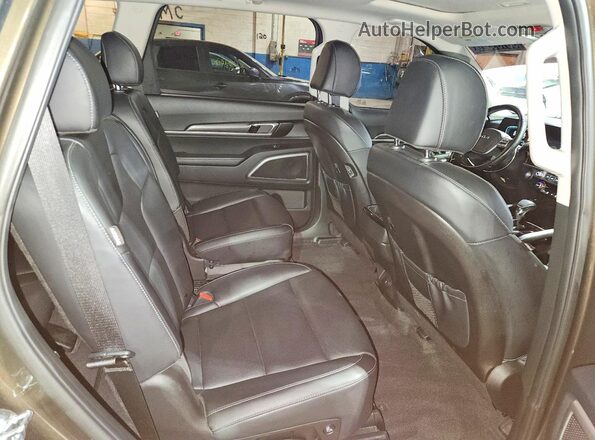 5XYP64GC8SG698486 2025 KIA TELLURIDE Tan Вид задньої частини салону