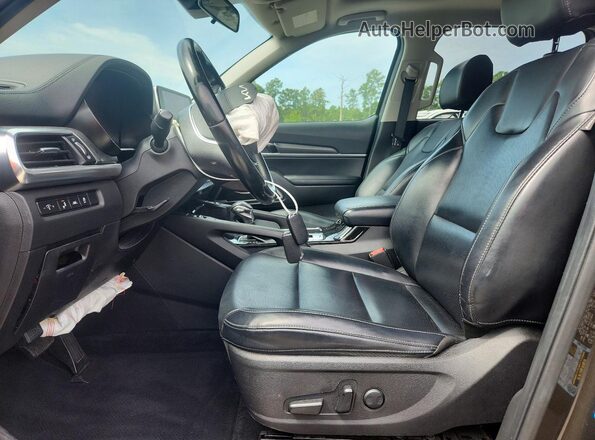 5XYP64HC0NG266431 2022 KIA TELLURIDE Green Widok wnętrza z przodu