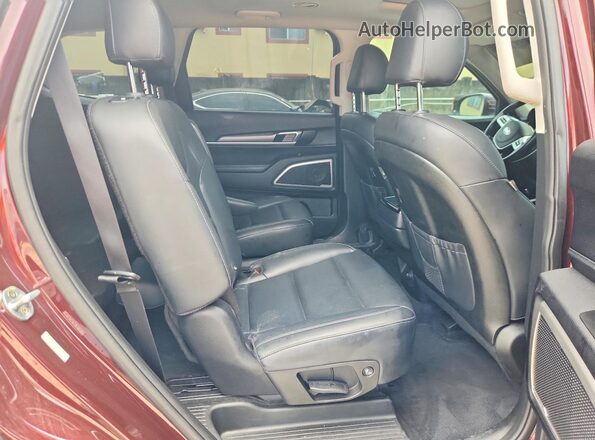 5XYP64HC9LG049506 2020 KIA TELLURIDE Maroon Rear interior view