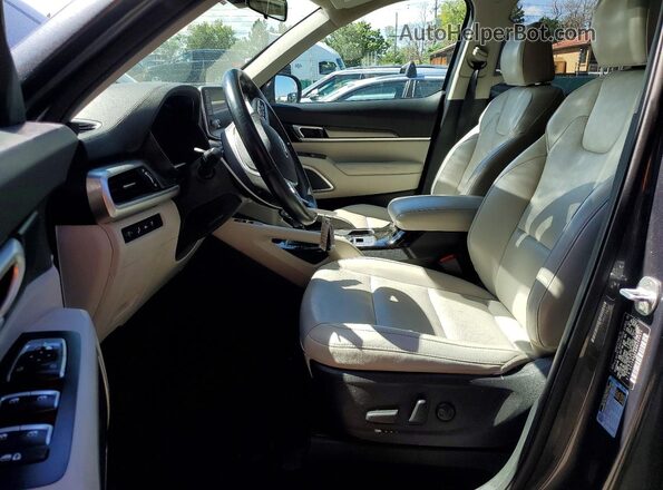 5XYP6DHC8MG125671 2021 KIA TELLURIDE Gray Front interior view