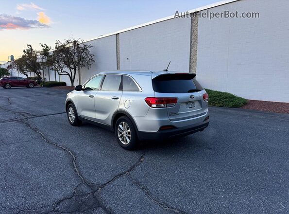 5XYPGDA30GG081242 2016 KIA SORENTO Silver Rear right