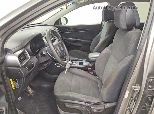 5XYPGDA39GG053844 2016 KIA SORENTO Серый Вид салона спереди