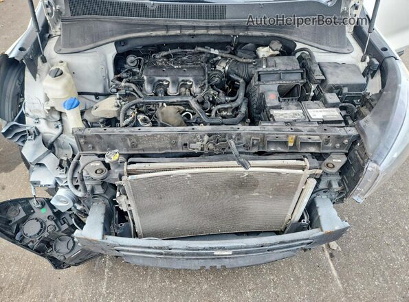 5XYPGDA54KG441302 2019 KIA SORENTO White Engine compartment view