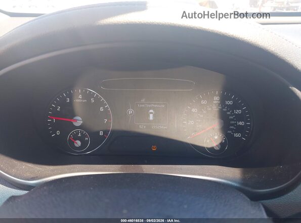 5XYPH4A53GG158331 2016 KIA SORENTO Red Rear seats view