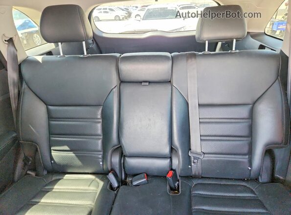 5XYPHDA19HG244063 2017 KIA SORENTO Gray Vista de los asientos traseros