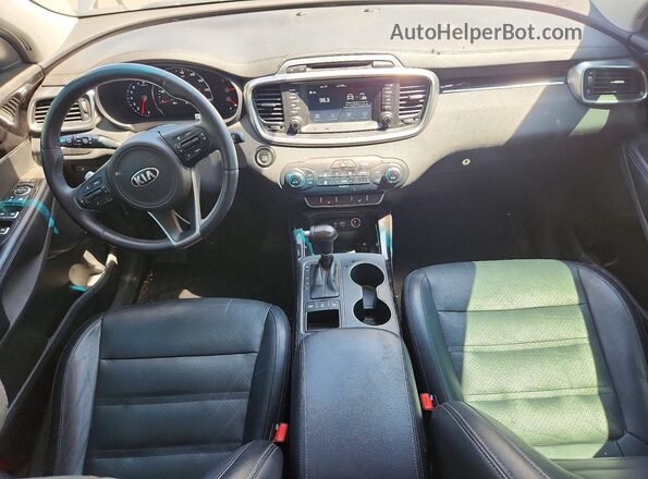 5XYPHDA19HG244063 2017 KIA SORENTO Gray Vista del salpicadero