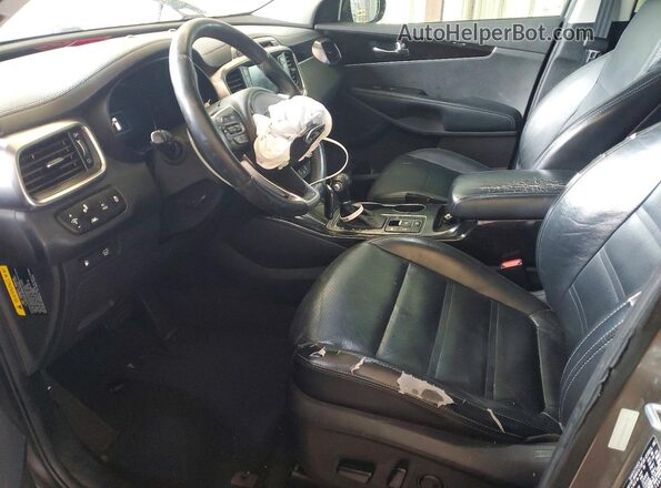 5XYPHDA52HG313453 2017 KIA SORENTO Gray Widok wnętrza z przodu