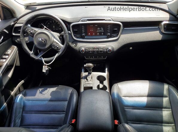 5XYPHDA56HG302293 2017 KIA SORENTO Silver Widok deski rozdzielczej