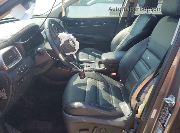 5XYPHDA59JG362879 2018 KIA SORENTO Угольный Вид салона спереди