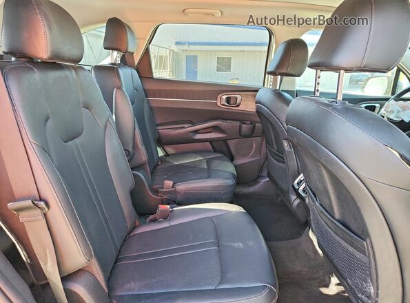 5XYRH4LF8PG176287 2023 KIA SORENTO Серый Вид задней части салона