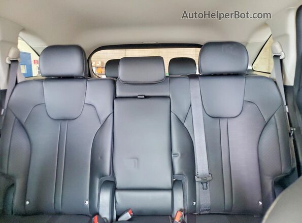 5XYRHDJF2TG419640 2026 KIA SORENTO White Vista de los asientos traseros