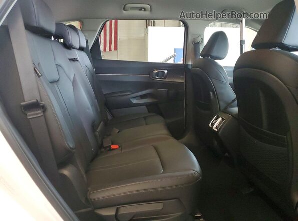 5XYRHDJF2TG419640 2026 KIA SORENTO White Vista interior trasera