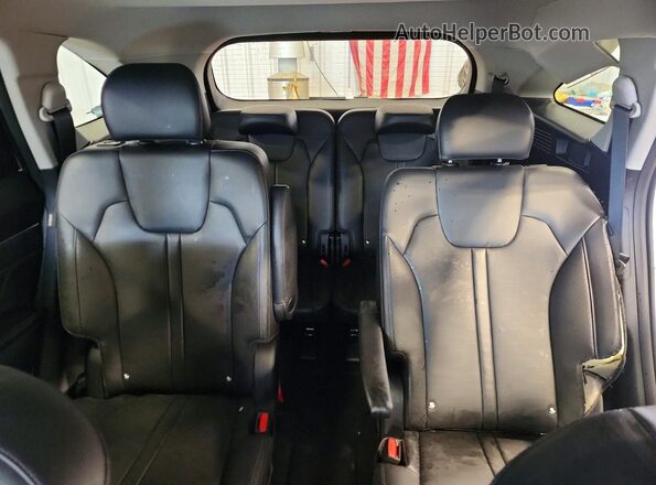 5XYRK4JF8RG304292 2024 KIA SORENTO Белый Вид задних сидений