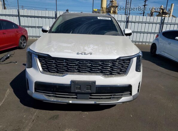 5XYRK4JF9RG297837 2024 KIA SORENTO White Вид спереду