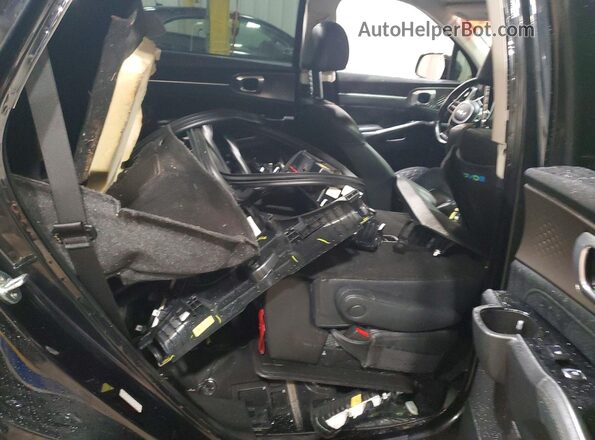 5XYRK4LF7NG076938 2022 KIA SORENTO Черный Вид задней части салона