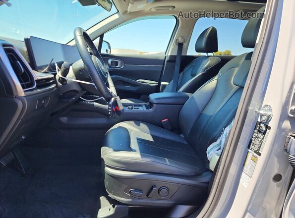 5XYRL4JC4RG291575 2024 KIA SORENTO Gray წინა სალონის ხედი