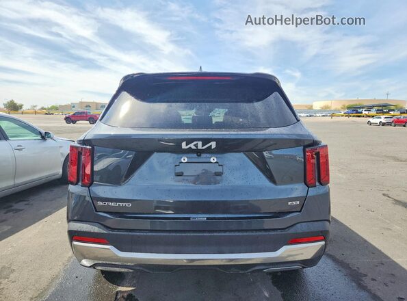 5XYRLDJC7RG261356 2024 KIA SORENTO Gray Rear view