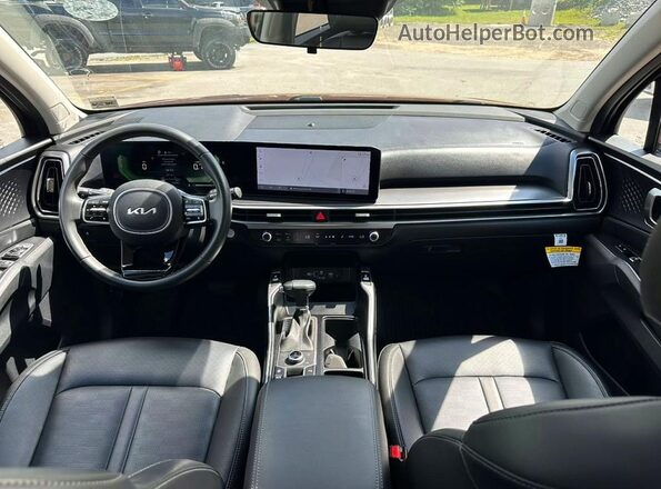 5XYRLDJC7RG274608 2024 KIA SORENTO Red Вид салону спереду
