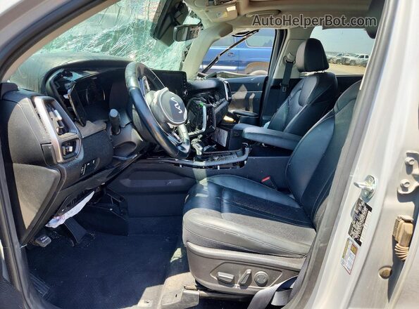 5XYRLDLC1PG209585 2023 KIA SORENTO Gray Front interior view