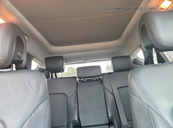 5XYZWDLA2JG535148 2018 HYUNDAI SANTA Black უკანა სავარძლების ხედი