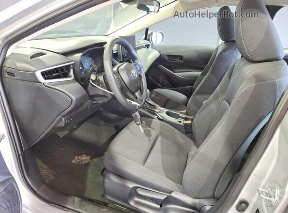 5YFB4MDE2SP248642 2025 TOYOTA COROLLA Silver Widok wnętrza z przodu