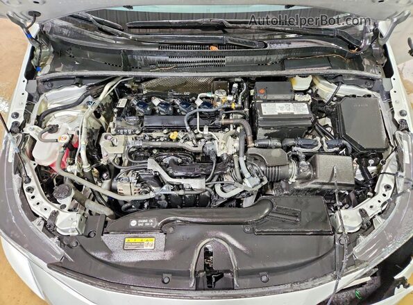 5YFB4MDE2SP248642 2025 TOYOTA COROLLA Silver Widok wnętrza z tyłu